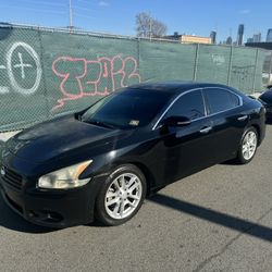 2010 Nissan Maxima