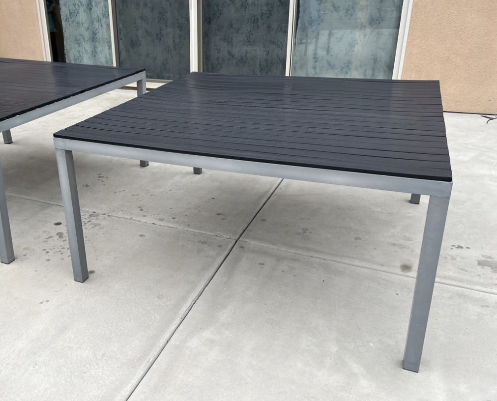 Outdoor Weather-resistant Table