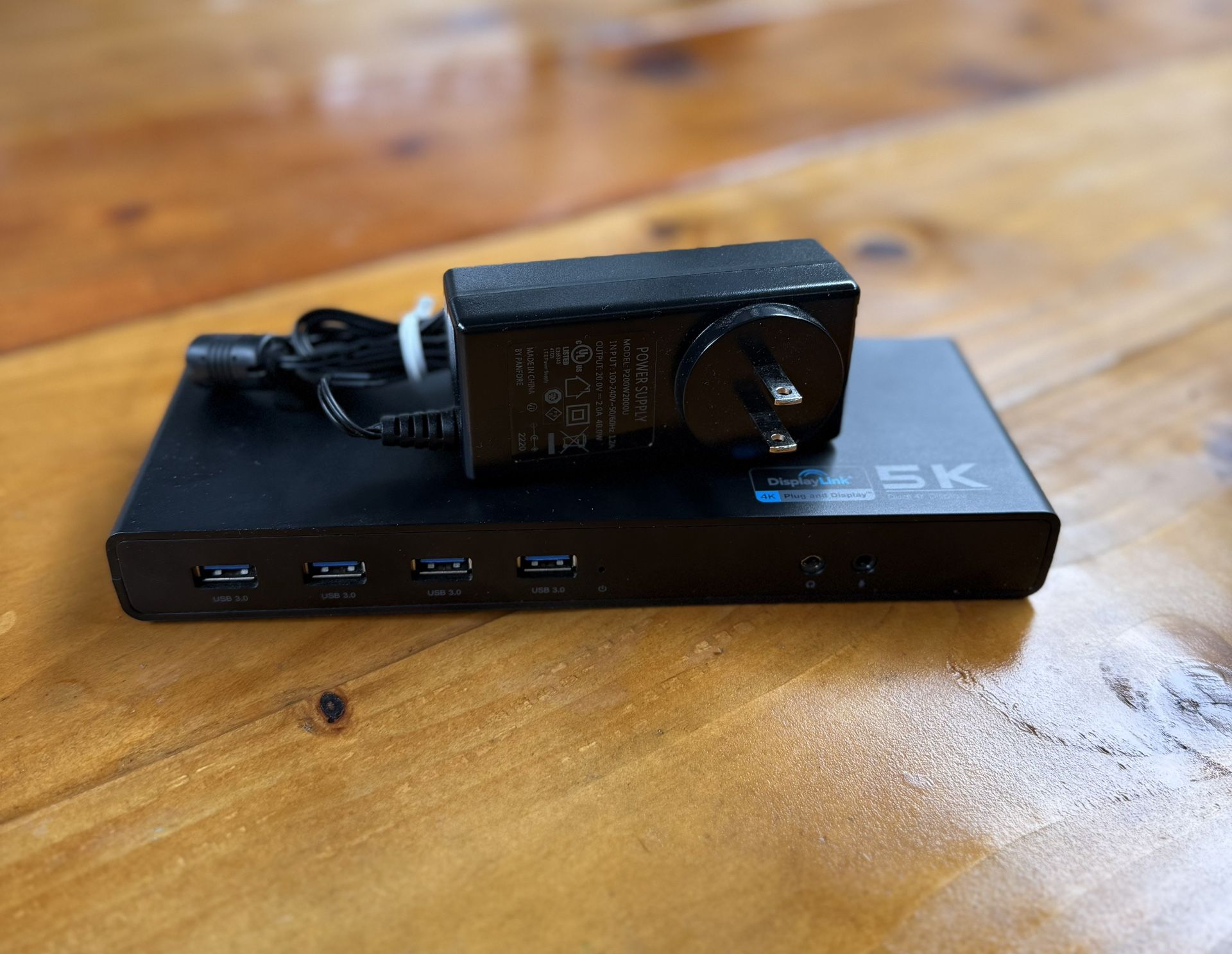 WAVLINK Pro Dual 5K Universal Docking Station