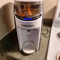 BabyBullet BabyBreeza Auto Bottle Maker -*MUST HAVE!*