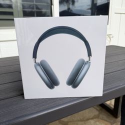 Blue Apple airpod Max 