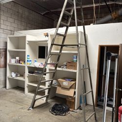 Aluminum 12’ A Frame Ladder