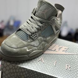 Jordan 4 Size 10 Man’s 