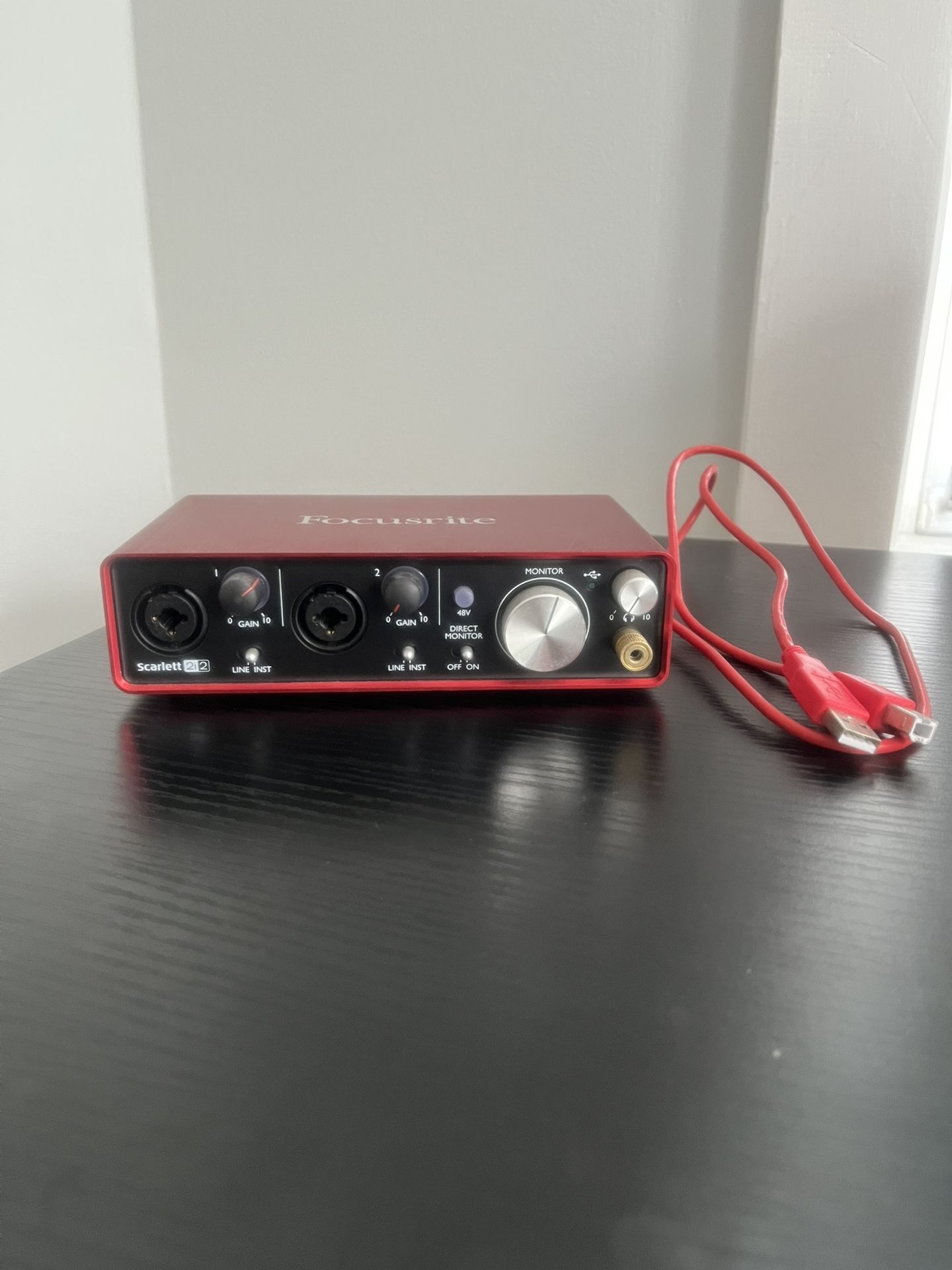 Focusrite Scarlett 2i2 Audio Interface