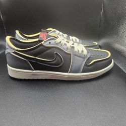 Jordan 1 LOw OG Ex Black Smoke Grey..Literally Like New just Tried On Size 7.5M