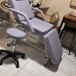 massage bed and eyelash perming bed.   Camilla de masaje y cama para permanente de pestañas 