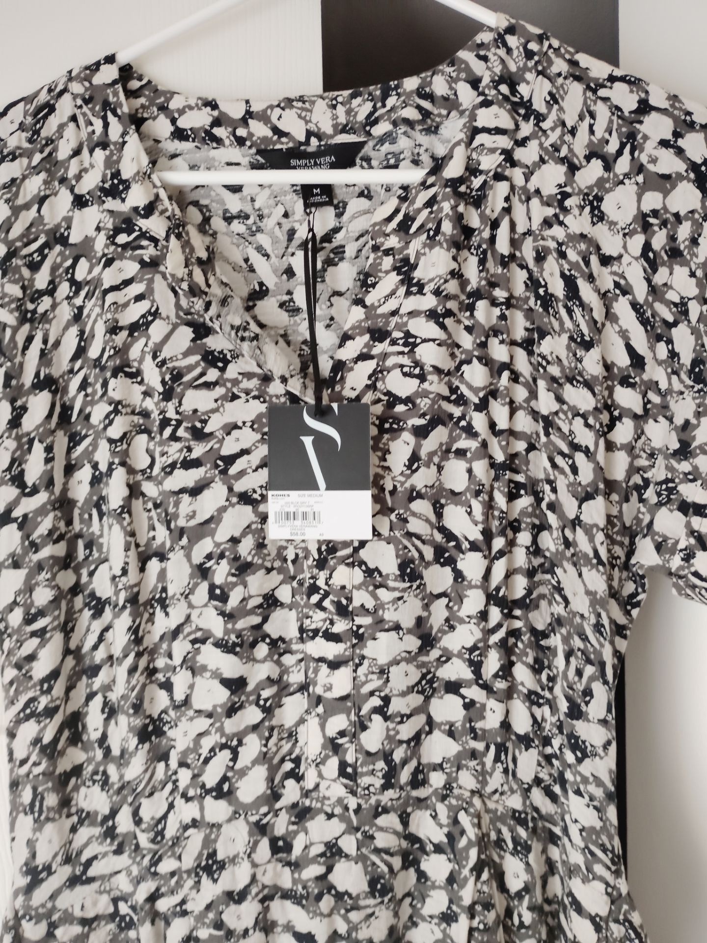 Medium dress with tags. Simply Vera wang