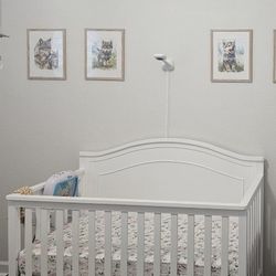 Crib + Newton Mattress (LIKE NEW) – $220