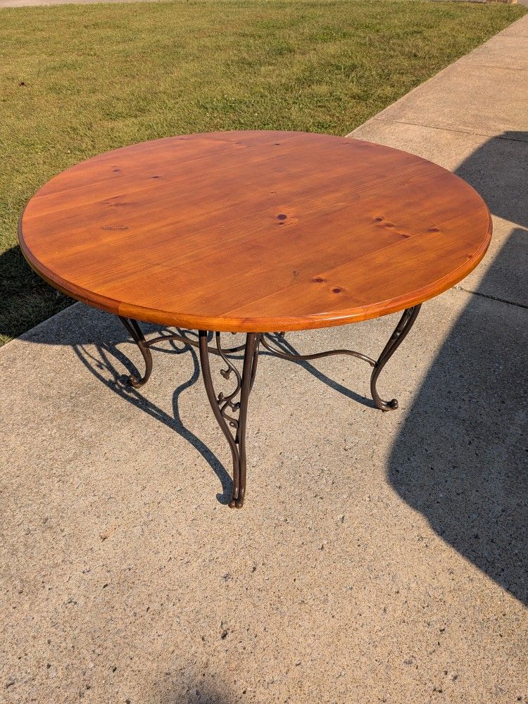 Solid Wood Round Dining Table with Iron base