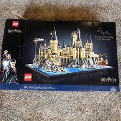 Hogwarts Castle And Grounds Lego Set