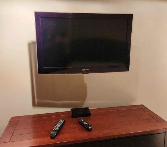 Tv Samsung With Mounting Wall 