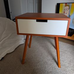Mid Century Modern Side Table/Nightstand 