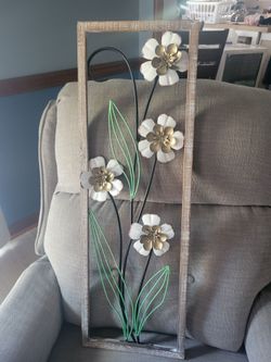 Wall floral decor