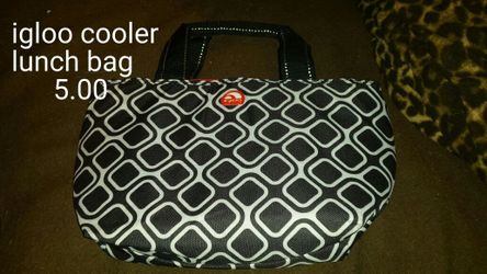 Cooler style lunch bags