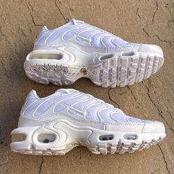 New Nike Air Max Plus Triple White Shoes Women’s 6, Youth 4.5y