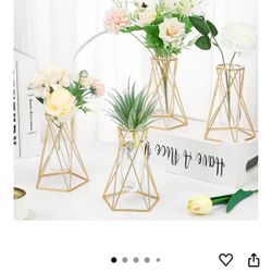 Lots Of Gold Metal Bud Vases For Home Weddings Party 