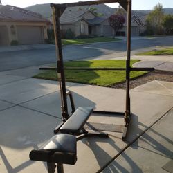 Smith Machine With Adjustable Bench 