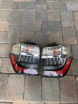OEM Toyota 4Runner Tail Lights – 2015 – Complete Pair