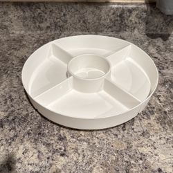 Rotating Storage Tray