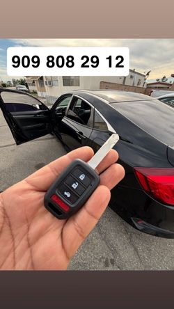 Llaves de autos / car keys and remotes