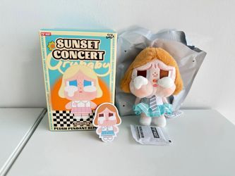 Sunset Concert Series Cry Baby Keychain Pop Mart $20