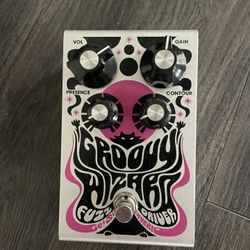 Kittycaster Groovy Wizard Guitar Fuzz Pedal