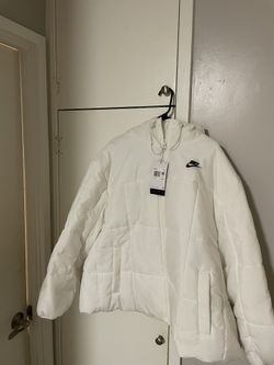 Nike  NEW active fit Jacket  - White 