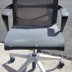 Herman Miller Setu Office Desk Gaming Chairs 