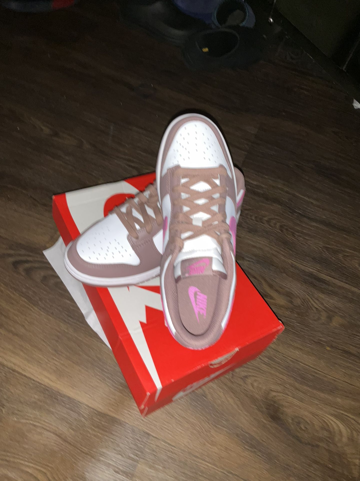 Nike Dunks For Sale ! 