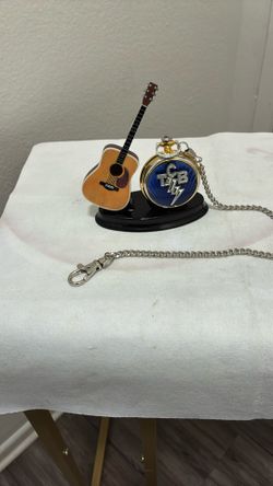 Elvis Collectible Watch W/guitar Stand