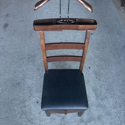 Gentleman’s Valet Chair