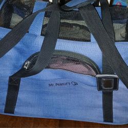 Mr. Peanuts Doggie Carrier 