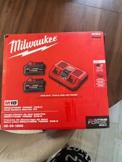 New never been open 300$ firm M18 18-Volt Lithium-Ion REDLITHIUM FORGE Starter Kit with Two XC 8.0 Ah Battery and Dual Bay Rapid Charger