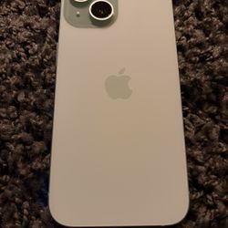 Unlocked Apple 🍏 iPhone 15 (Green) 128GB - Great Condition 
