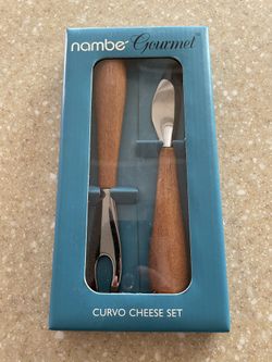 Nambe Gourmet Curvo Cheese Set
