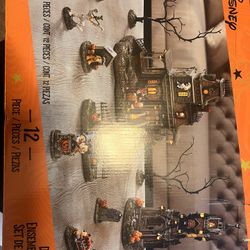 Disney Mickey & Friends halloween Village