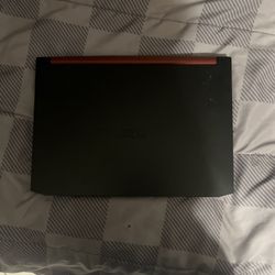 Gaming Laptop With Keyboard And Mouse 