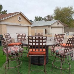 8 O W Lee Classic Stools 