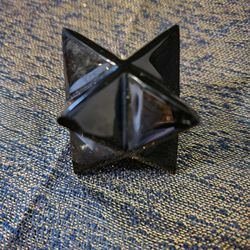 Obsidian Star with Broken Tips