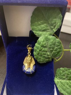 18K All Gold Tutankhamun Pendant