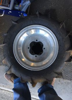 Paddle tires banshee