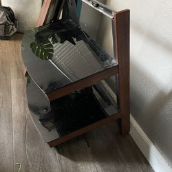 TV Shelf Unit.