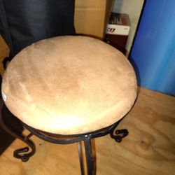 Small Chair 