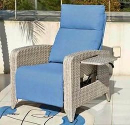 Newly Assembled Outdoor Recliner Chair Reclining Patio Chairs with Adjustable Back