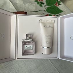 Miss Dior Blooming Bouquet Mini Perfume Gift Set