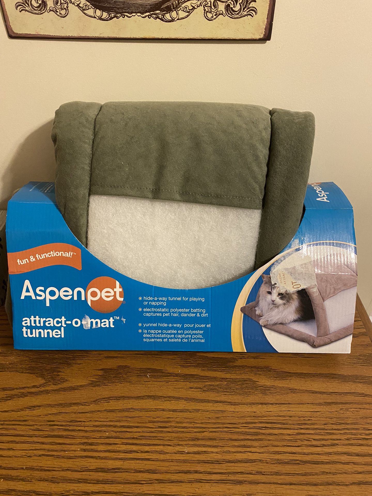 Does Polyester Attract Dog Hair