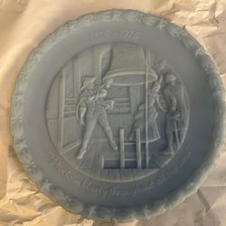 Vintage Fenton Glass Plates