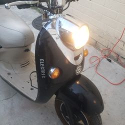 Electric Moped Excellent Condition Go All Night And All Day Extremely Reliable Must See To Appreciate;)