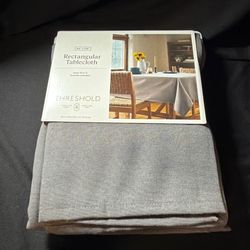 Gray threshold rectangular tablecloth