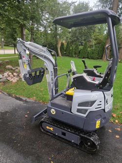 Brand new ATS-ME18 mini excavator, 2026 model. Firm price